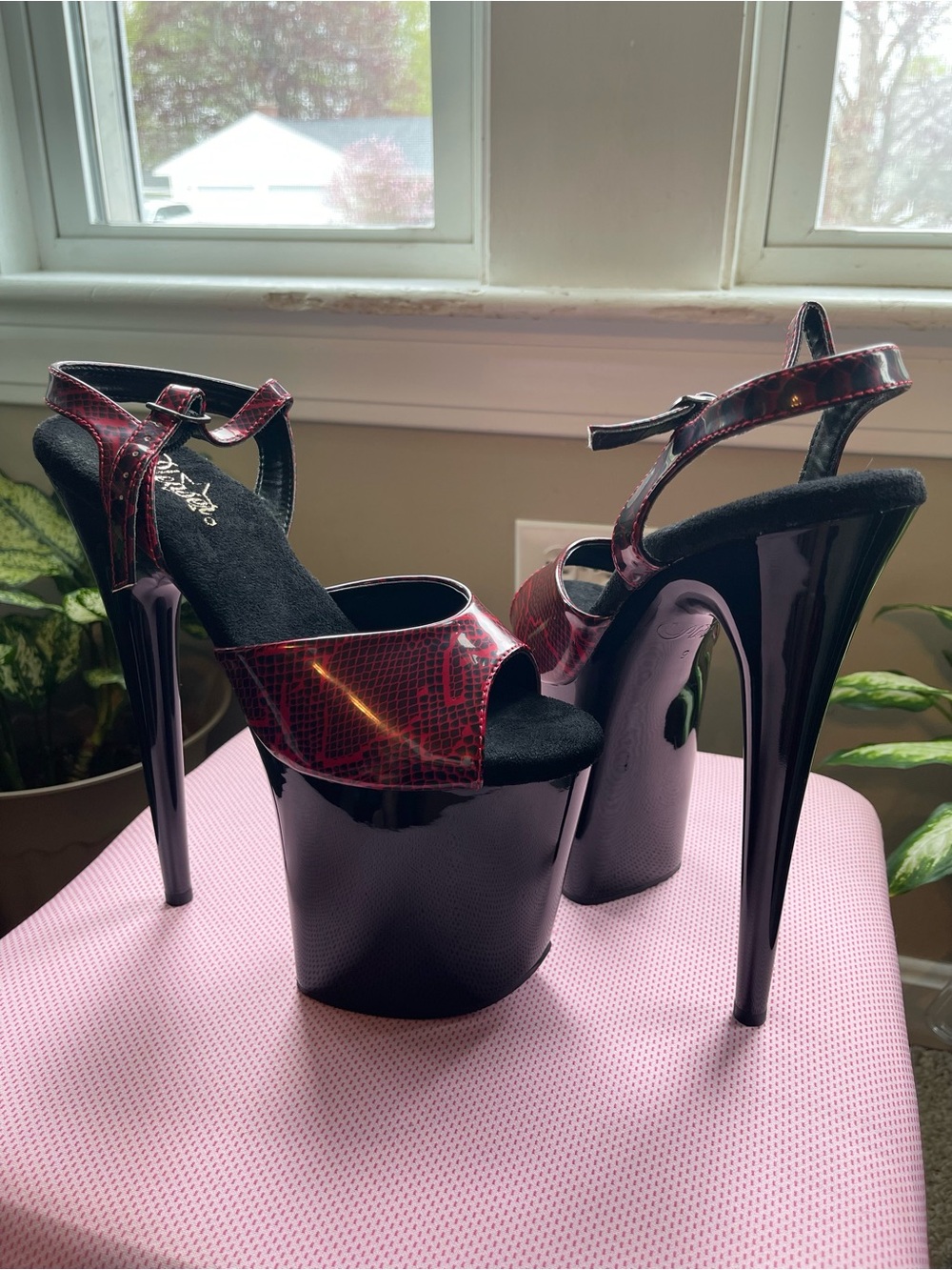 Pleaser Flamingo-809SP Red Snake Print Ankle Strap Sandals (Size 9)